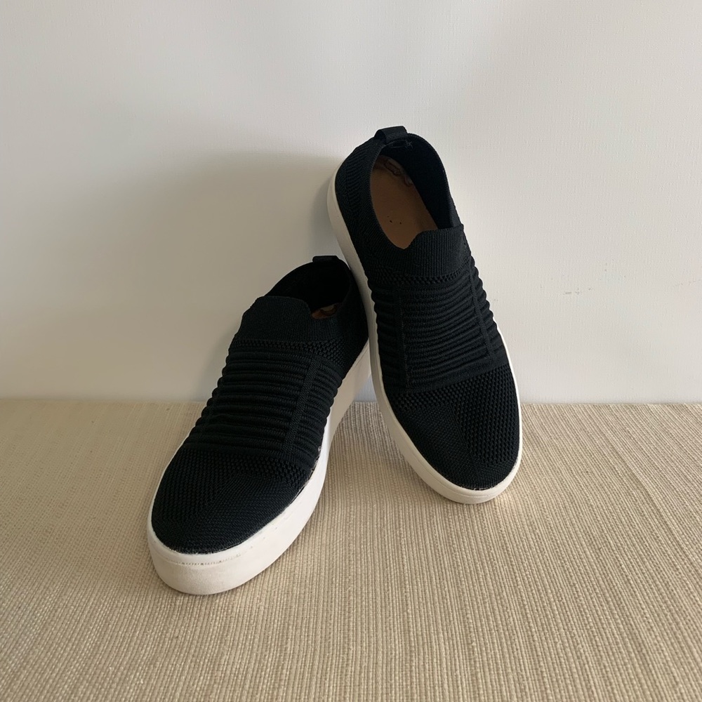 Dunes Women’s Black Casper Stretch Knit Sneaker | Ladies’ Slip-On Shoes